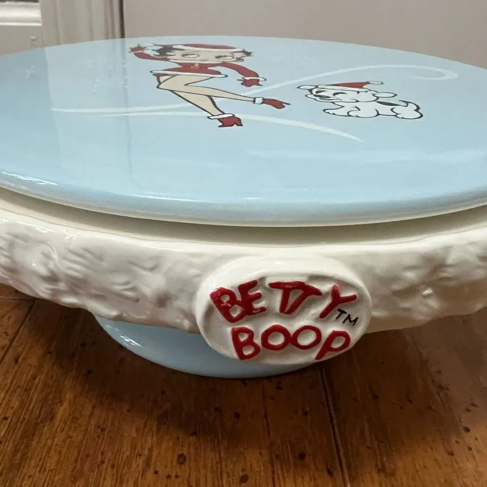 ⚡CLOSET CLEAR-OUT: PRICE DROP⚡ BETTY BOOP CAKE stand and DESSERT SERVER plate